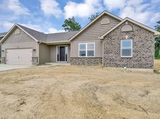 923 Mule Creek Dr, Wentzville, MO 63385