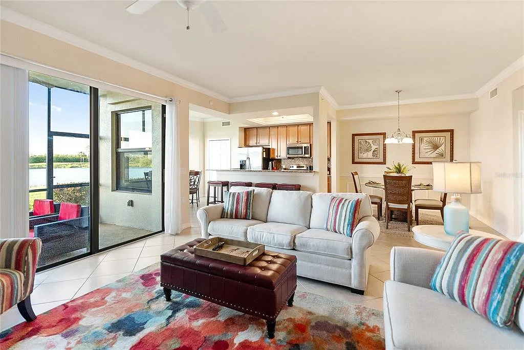 2 bed, 2.0 bath, 1561 sqft, $3,000 — Photo 3