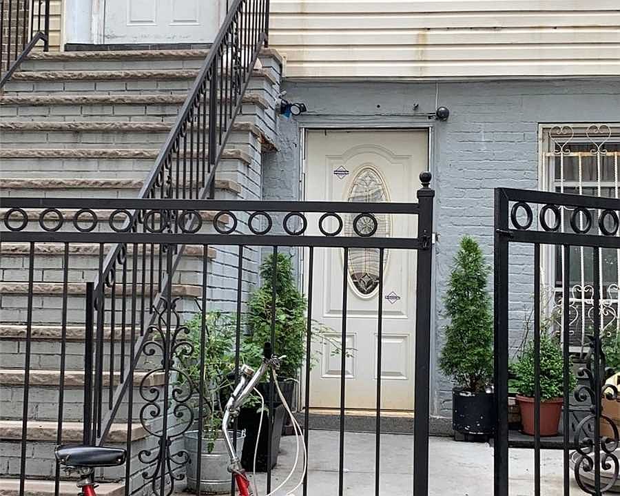 2nd image of 1357 Park Pl