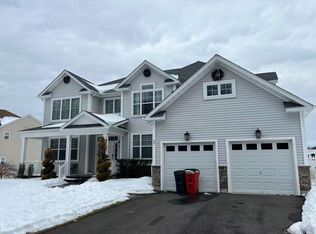 42 Wildflower Dr, Ridge, NY 11961