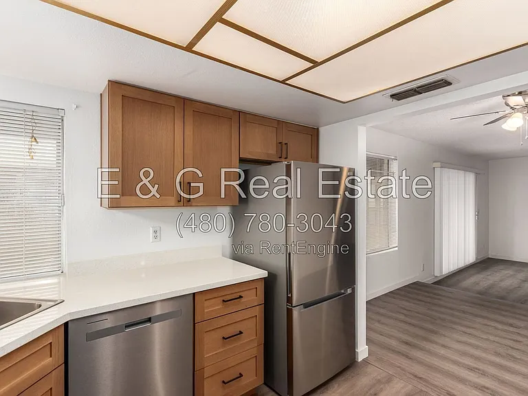 5055 W Vogel Ave — Photo 15