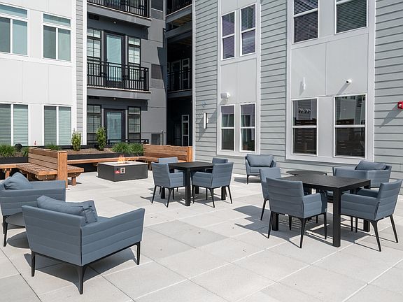 3rd image of 3 Hawkins Ave #4302