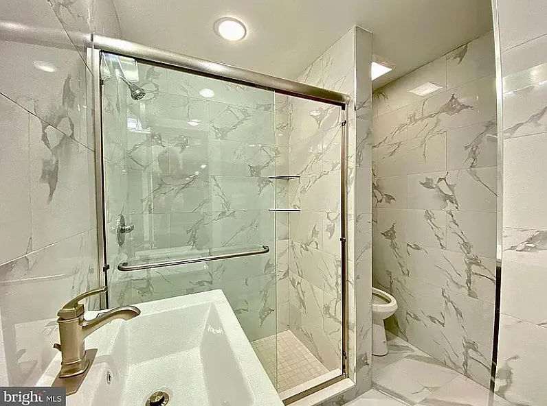 Building Photo - 37 N 3rd St #32