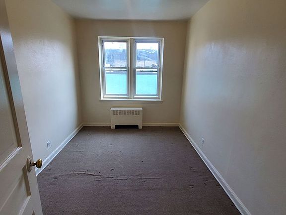 4th image of 825 Wisconsin Ave APT 4