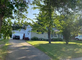 333 Andover Rd, Hoyt Lakes, MN 55750