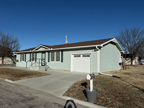 3rd image of 801 Stelling St