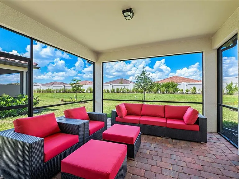 17434 Caravita Ln — Photo 21