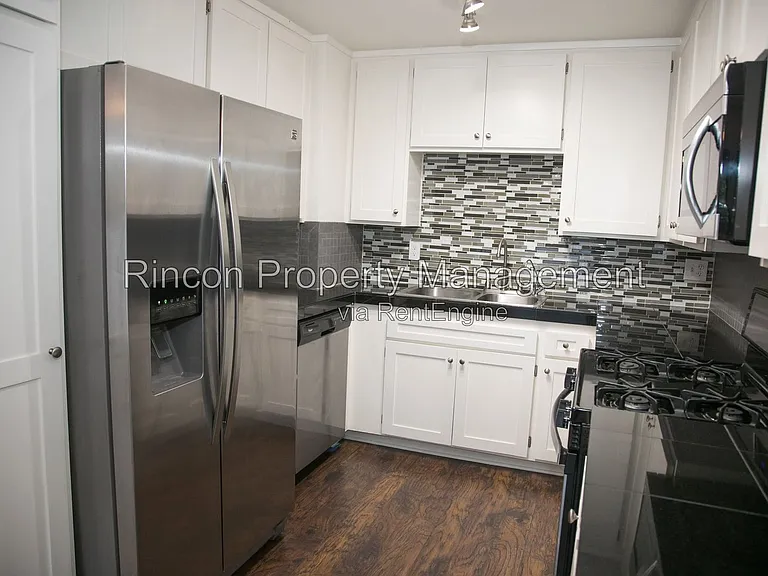 584 Doyle Ln — Photo 1