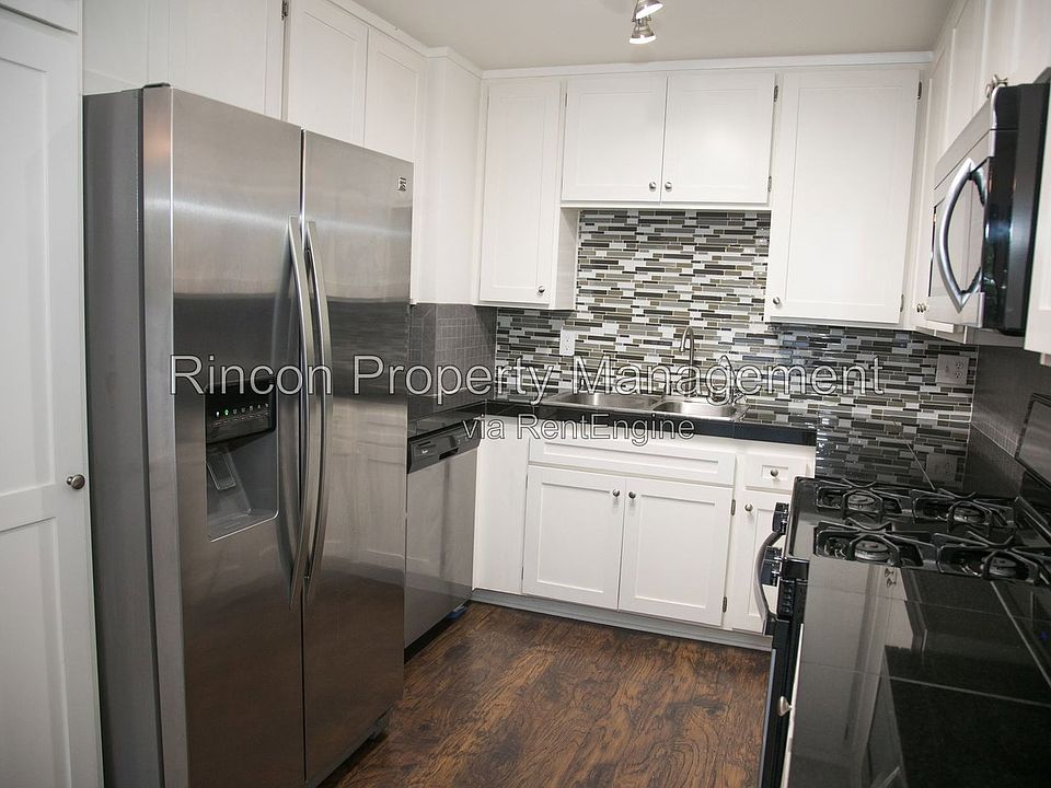 1st image of 584 Doyle Ln