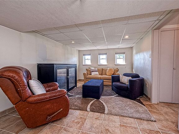 2nd image of 4437 Helmar Dr