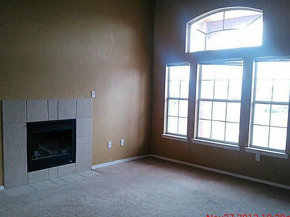 3rd image of 601 Villa Victoria Dr