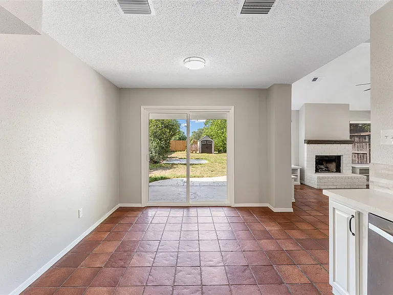 11831 Meadowchase Dr — Photo 15