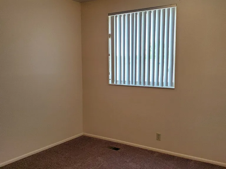 1177 N Fairfield Rd — Photo 22