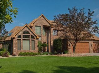 21185 Floral Bay N, Forest Lake, MN 55025