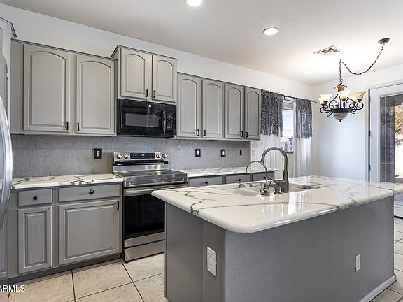 5th image of 1326 E Cecil Court