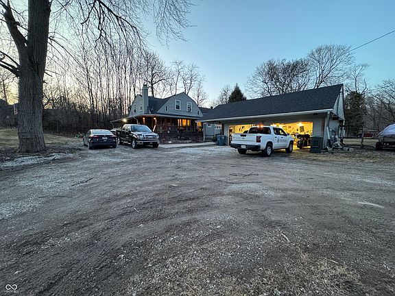 2nd image of 5202 Riverview Dr