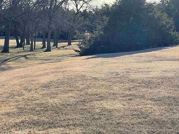 3rd image of 7606 S Pickles Gap