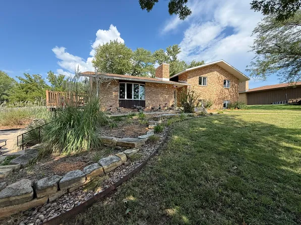 307 Kunkle Dr, Ellsworth, KS 67439