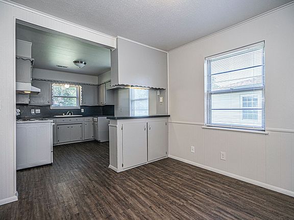 3rd image of 112 Belisle Ave