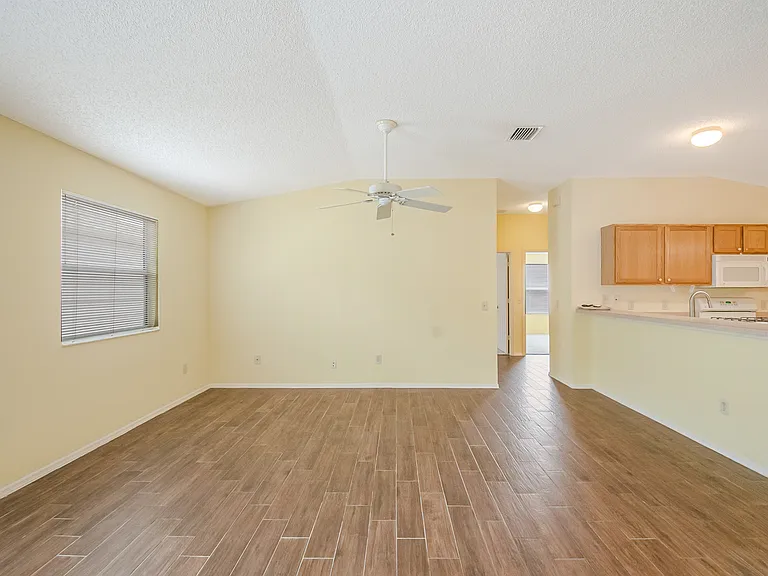 2454 Southern Oak St — Photo 11