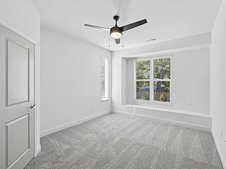 Elevate Riverview — Photo 17