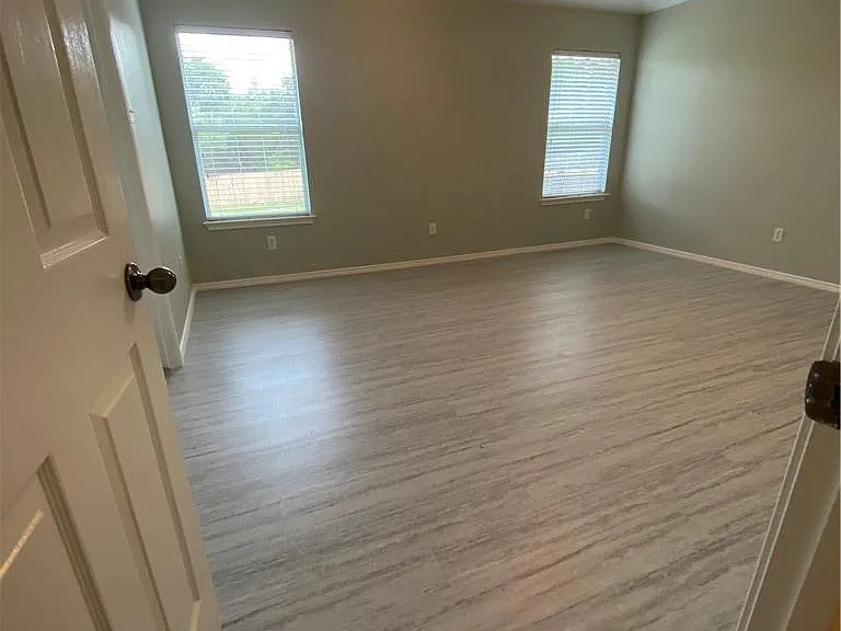 3233 Winding River Trl — Photo 12