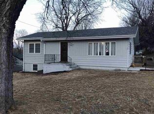 1722 Ruby St, Sioux City, IA 51103