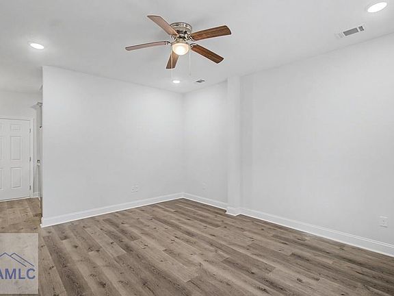 2nd image of 205 Bagley Ave #A/b