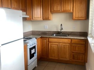 227 8th St #5, Montara, CA 94037