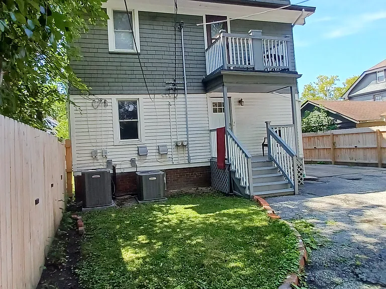 1265 W 106th St #1 — Photo 17