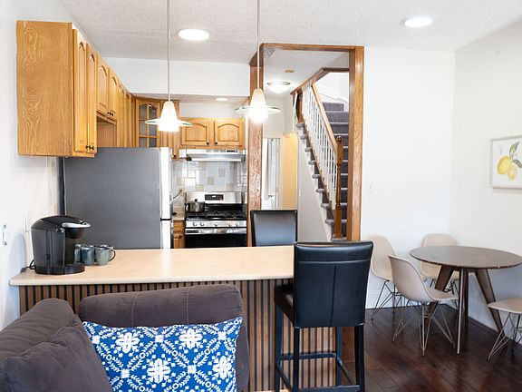 4th image of 37 Belmont Ave Floor 2