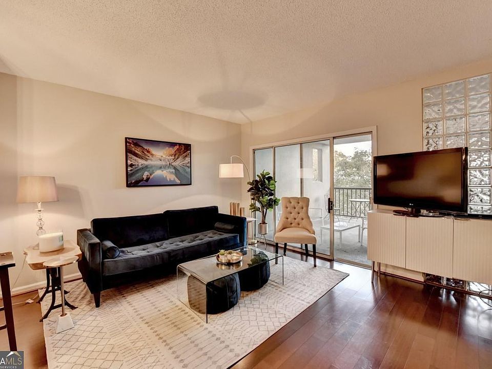 1st image of 275 13th St NE APT 310