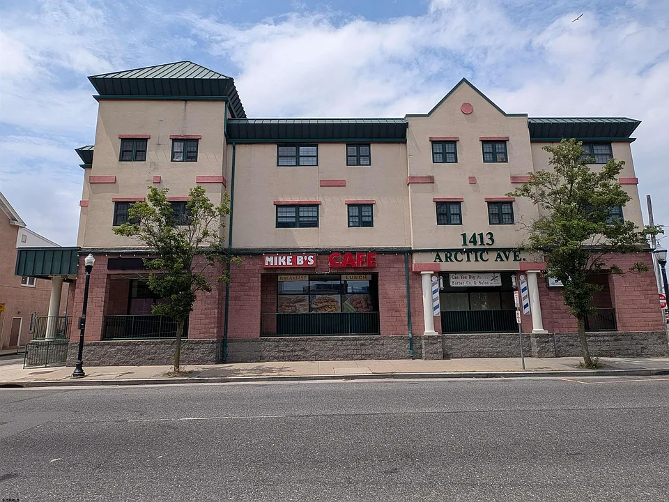 1413 Arctic Ave