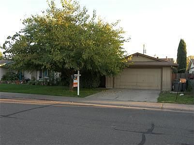 1st image of 1037 Marston St