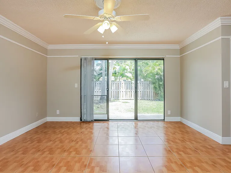 11235 NW 43rd Pl — Photo 12