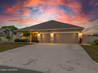 399 Calcutta Ave NW, Palm Bay, FL 32907