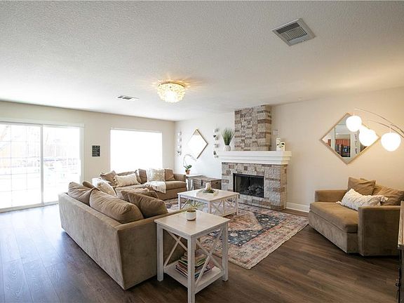 5th image of 1511 Somerset Canyon Ln