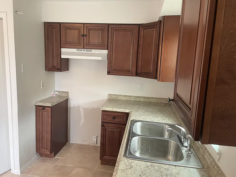 810 E 114th Ave #A — Photo 5
