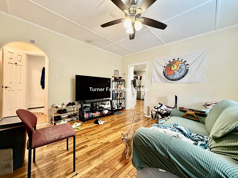 41A Cross St #B — Photo 11