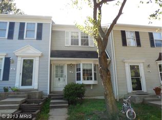 18 Bickel Ct, Sterling, VA 20165