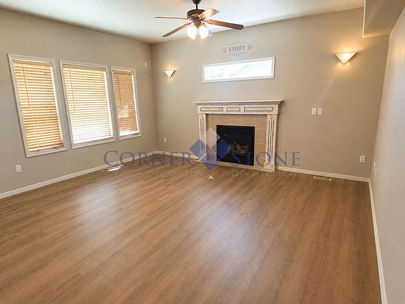3rd image of 2001 W Garden Ave