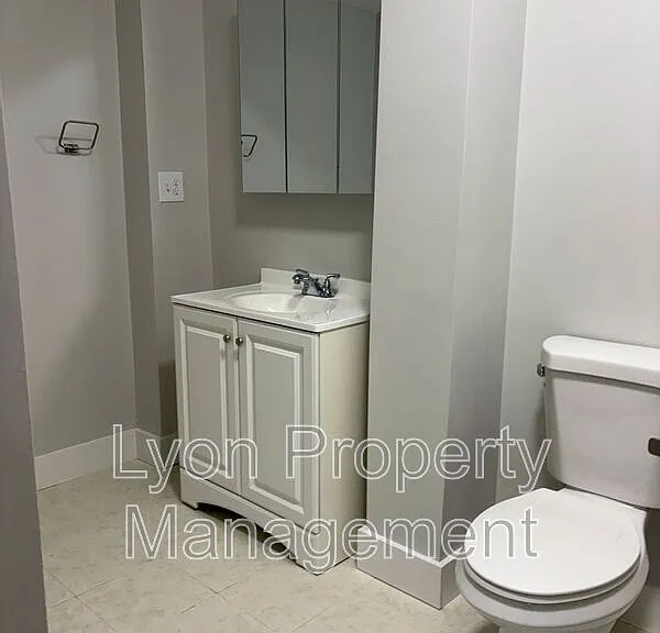 262 Illinois St #3 — Photo 10