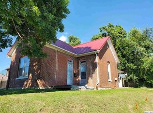 720 N 3rd St, Quincy, IL 62301