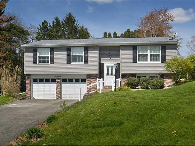 1st image of 169 Autumn Dr