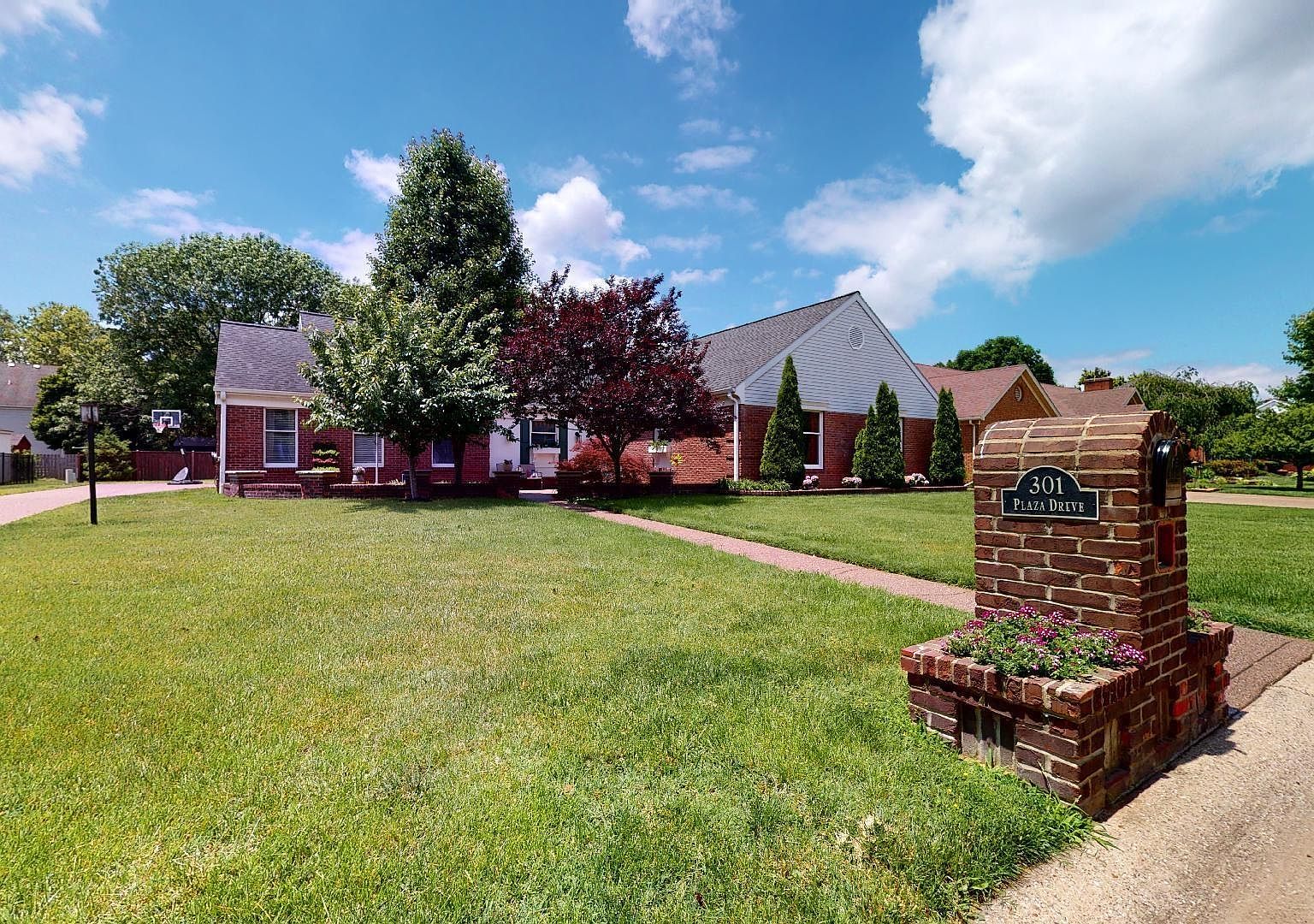 301 Plaza Dr, Evansville, IN 47715 Zillow