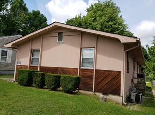 945 S Fort Ave, Springfield, MO 65806