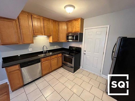 5th image of 4856 W Henderson St APT 4
