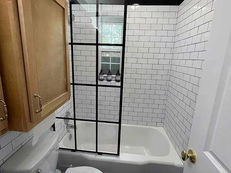 1130 Wade St NE #A — Photo 12