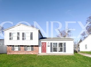 8236 E Laughlin Dr, Indianapolis, IN 46219