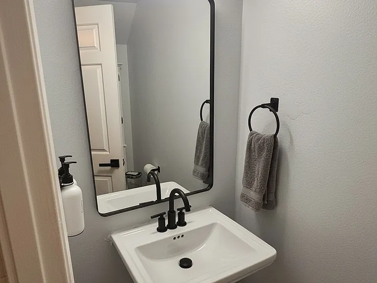 Lower level half bath (shared)